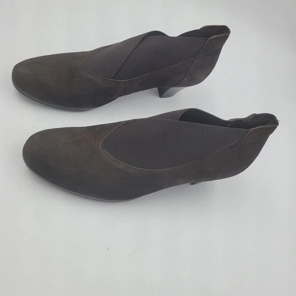 NEW Munro Francee Brown Suede V-Neck Heeled Ankle Bootie Women's Size 10M - Picture 3 of 11